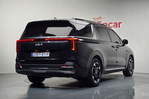 2025 Kia Carnival с пробегом 14 202 км