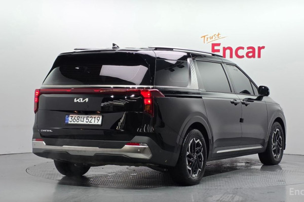 2025 Kia Carnival с пробегом 8 525 км