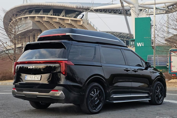 2024 Kia Carnival с пробегом 76 700 км