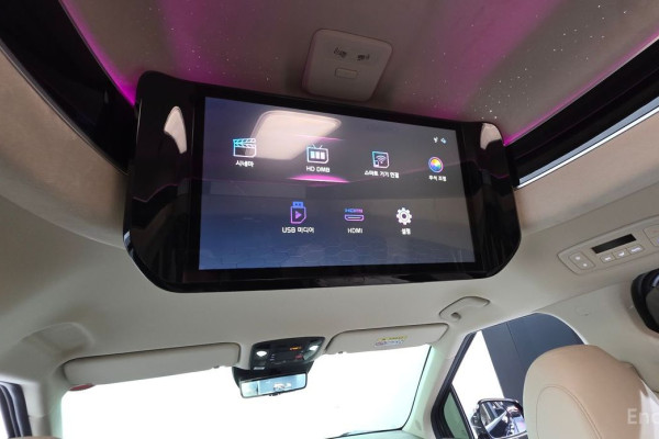 2024 Kia Carnival с пробегом 56 999 км