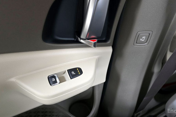 2024 Kia Carnival с пробегом 27 936 км