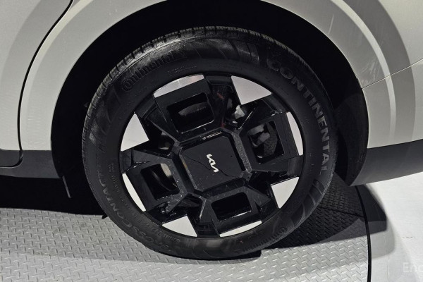 2025 Kia Carnival с пробегом 8 622 км