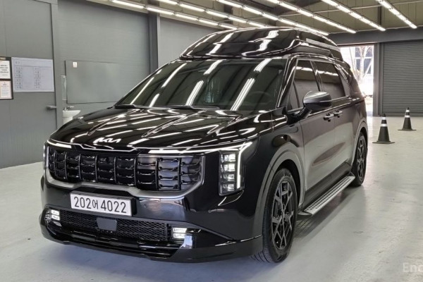 2024 Kia Carnival с пробегом 16 708 км