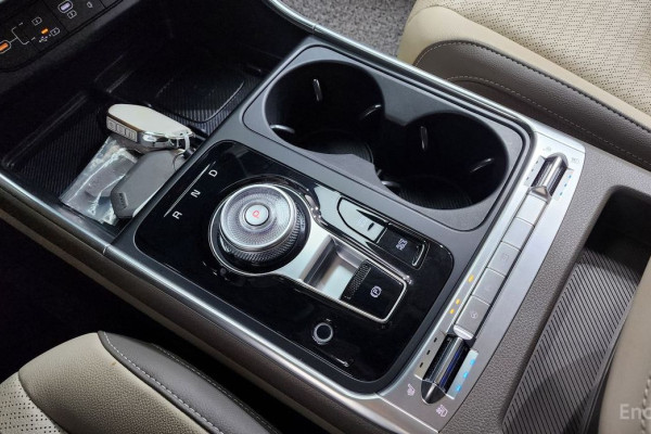 2025 Kia Carnival с пробегом 8 602 км