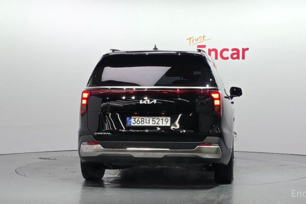 2025 Kia Carnival с пробегом 8 525 км