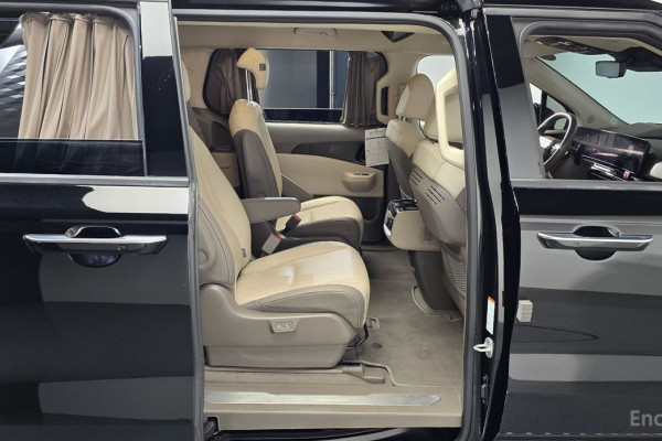 2025 Kia Carnival с пробегом 39 655 км