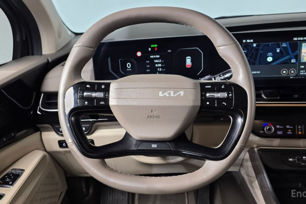 2025 Kia Carnival с пробегом 39 655 км