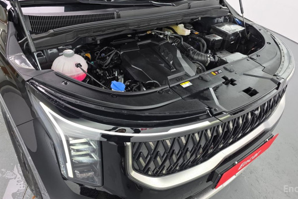 2025 Kia Carnival с пробегом 8 525 км