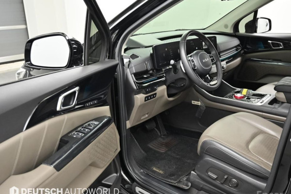 2024 Kia Carnival с пробегом 16 300 км