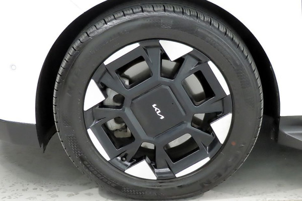 2024 Kia Carnival с пробегом 44 230 км