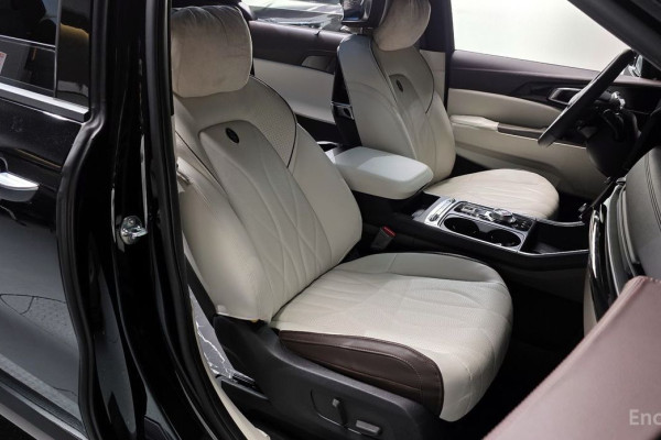 2025 Kia Carnival с пробегом 13 532 км