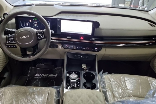2024 Kia Carnival с пробегом 16 708 км