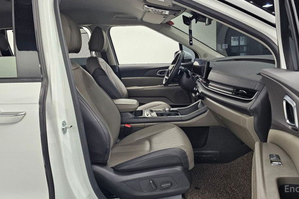 2024 Kia Carnival с пробегом 38 608 км