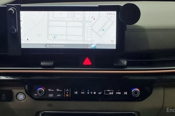 2024 Kia Carnival с пробегом 16 708 км