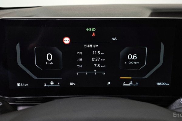 2025 Kia Carnival с пробегом 18 590 км