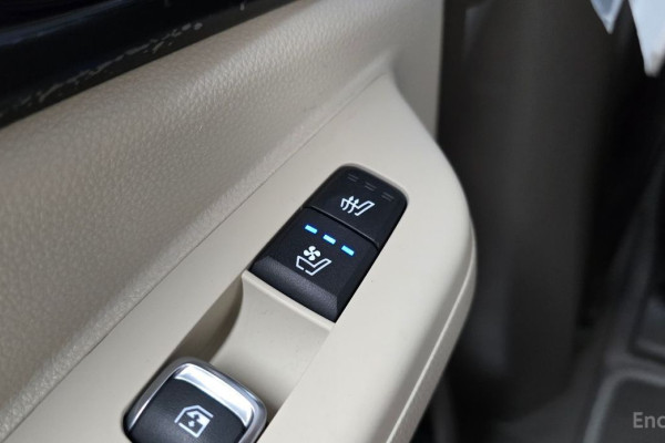 2025 Kia Carnival с пробегом 39 655 км