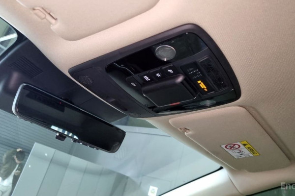 2024 Kia Carnival с пробегом 16 708 км