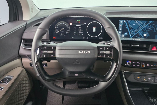 2025 Kia Carnival с пробегом 8 525 км