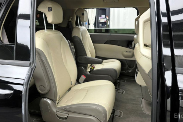 2024 Kia Carnival с пробегом 16 362 км