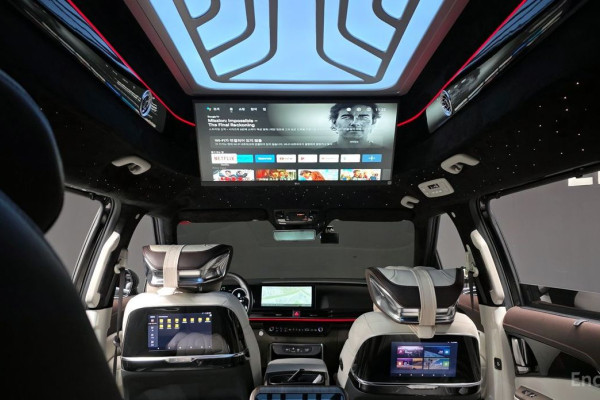 2025 Kia Carnival с пробегом 13 532 км