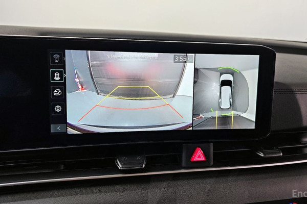 2025 Kia Carnival с пробегом 18 590 км