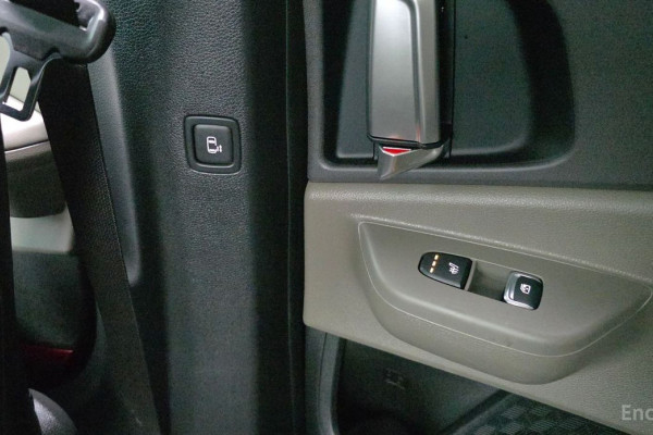 2025 Kia Carnival с пробегом 8 525 км