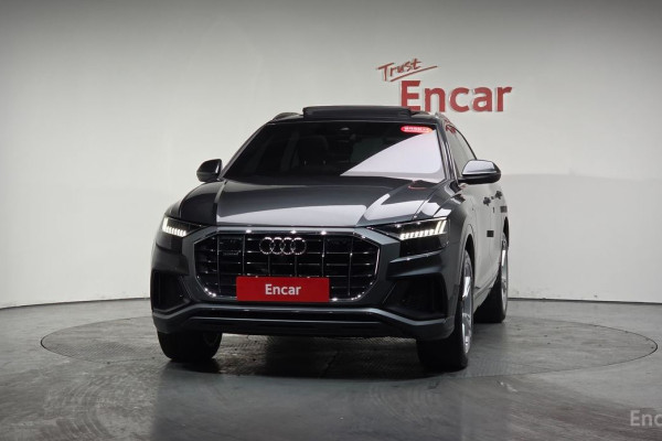 2023 Audi Q8 с пробегом 14 161 км