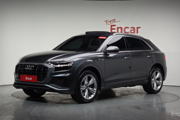 2023 Audi Q8 с пробегом 14 161 км