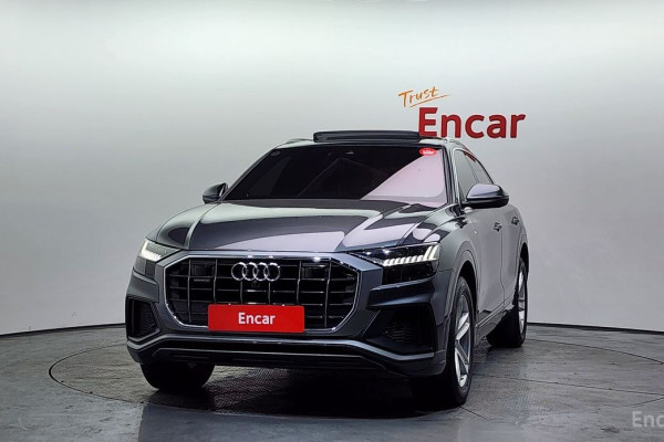2020 Audi Q8 с пробегом 50 049 км