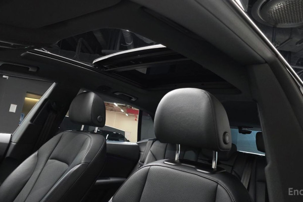 2023 Audi Q8 с пробегом 14 161 км