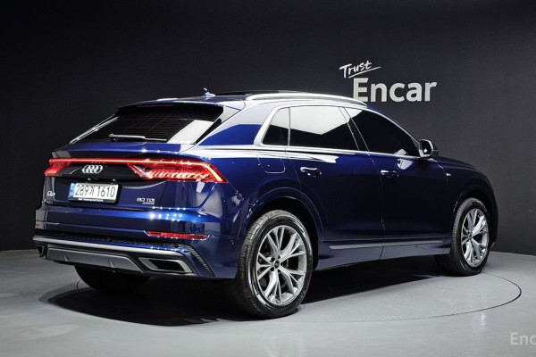 2021 Audi Q8 с пробегом 83 477 км
