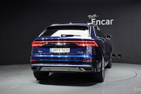 2021 Audi Q8 с пробегом 83 477 км