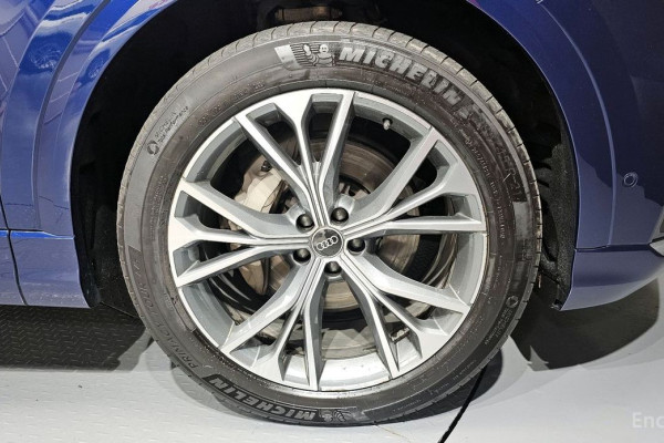 2021 Audi Q8 с пробегом 83 477 км