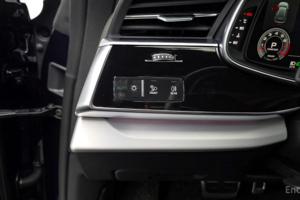 2022 Audi Q8 с пробегом 50 906 км