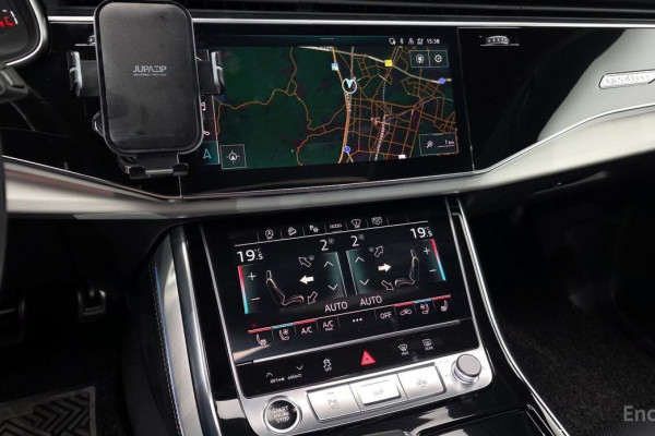 2022 Audi Q8 с пробегом 50 906 км