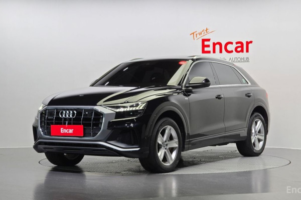 2020 Audi Q8 с пробегом 79 144 км