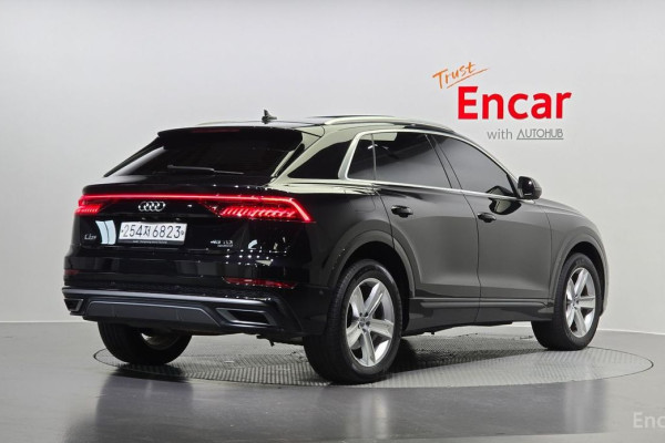 2020 Audi Q8 с пробегом 79 144 км