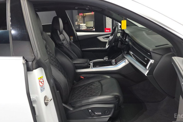 2022 Audi Q8 с пробегом 88 439 км