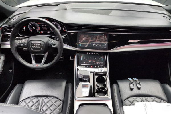 2020 Audi Q8 с пробегом 66 517 км