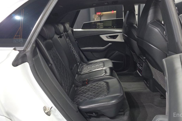 2022 Audi Q8 с пробегом 88 439 км