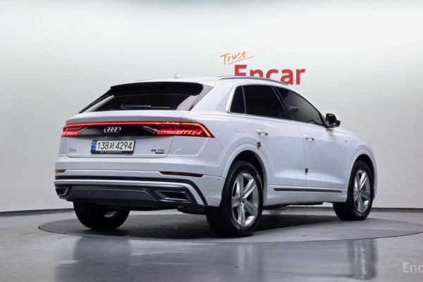 2021 Audi Q8 с пробегом 97 078 км