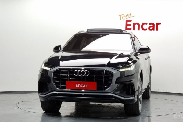 2021 Audi Q8 с пробегом 44 805 км