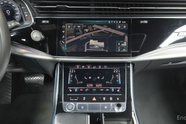 2020 Audi Q8 с пробегом 79 144 км