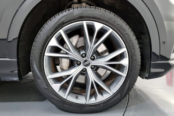 2021 Audi Q8 с пробегом 44 805 км