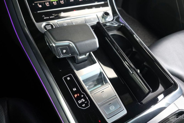 2021 Audi Q8 с пробегом 97 078 км