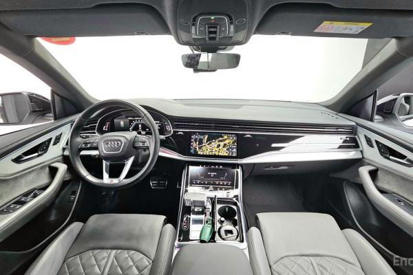 2022 Audi Q8 с пробегом 74 860 км