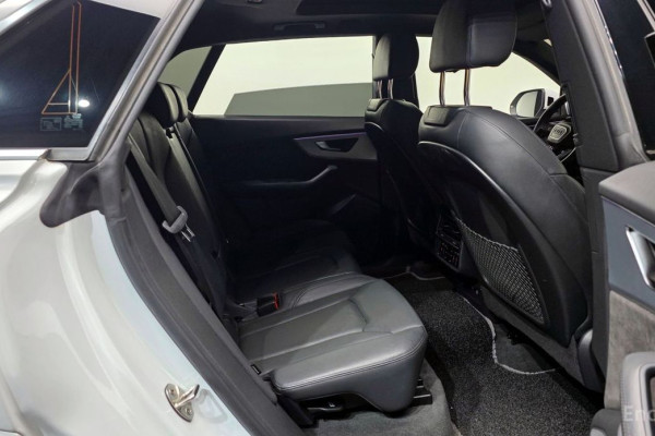 2021 Audi Q8 с пробегом 97 078 км