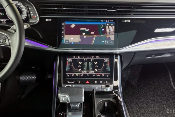2021 Audi Q8 с пробегом 97 078 км