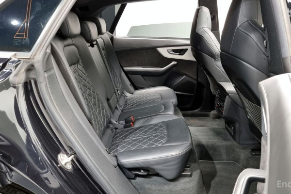 2021 Audi Q8 с пробегом 44 805 км