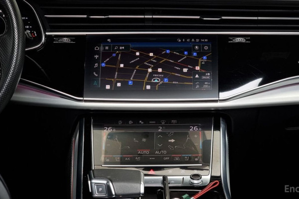 2021 Audi Q8 с пробегом 44 805 км